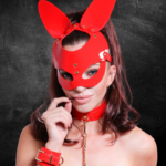 kinky-diva-high-gloss-bunny-mask-red